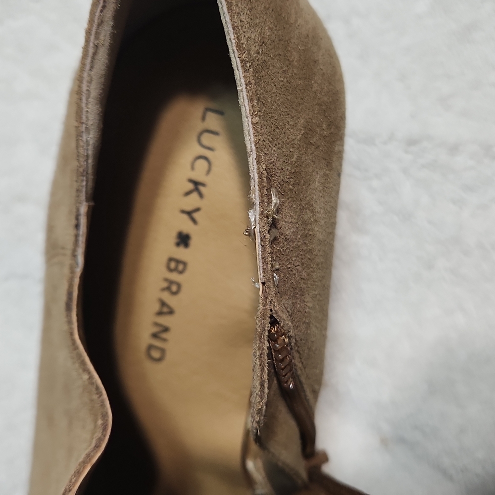 Ladies booties - Picture 2 of 3